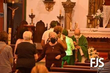 El párroco Eugenio Peñate Suárez se despide de sus feligreses de Tara y San Roque/Francisco Javier Santana y TA.